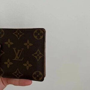LV Wallet